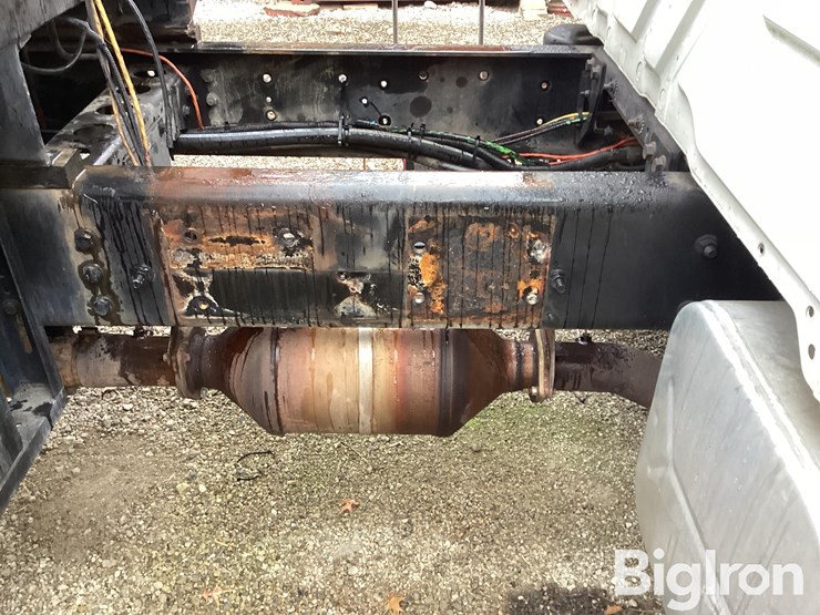 2013-international-durastar-4300-image-18