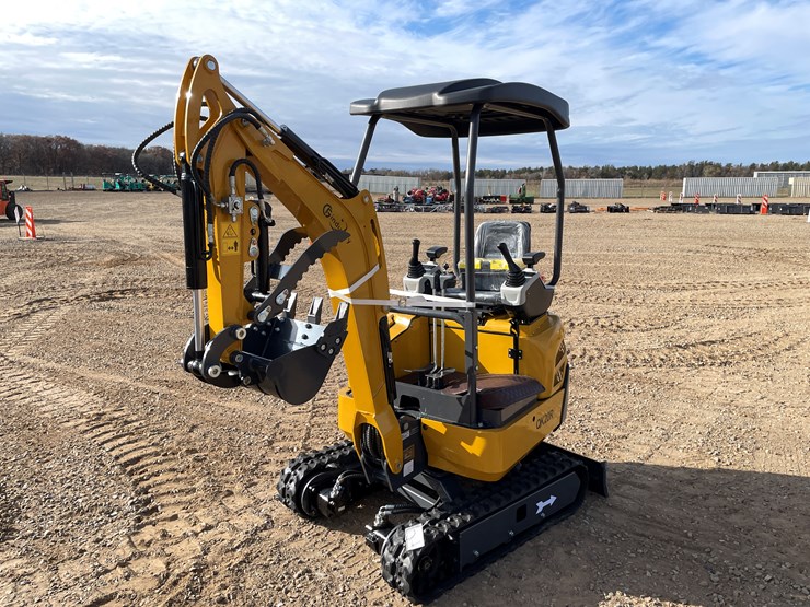 #9214-•-2025-unused-cfg-mini-excavator-image-1