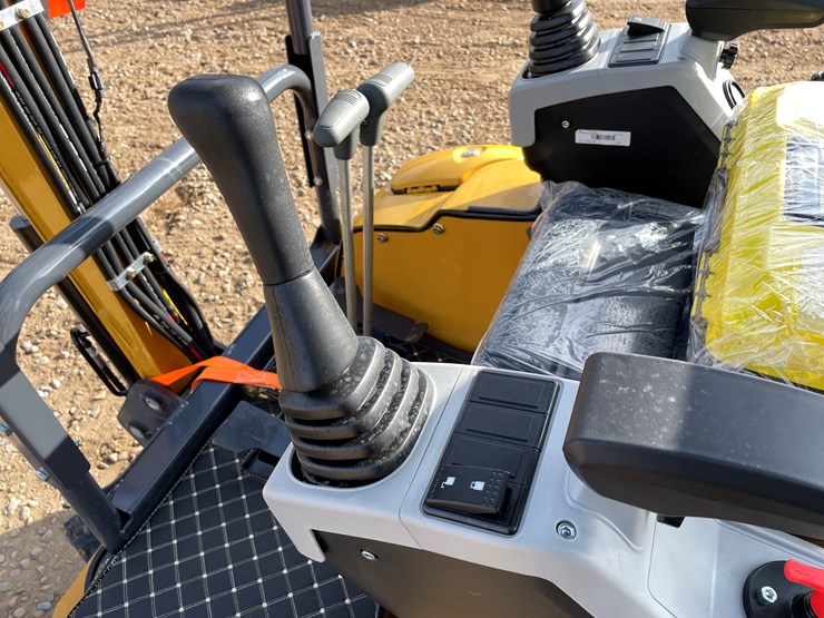 #9206-•-2025-unused-cfg-mini-excavator-image-22