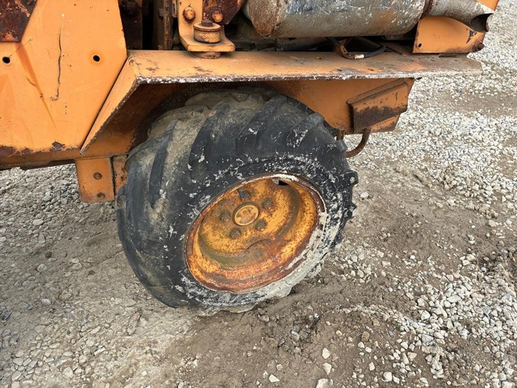 case-maxi-sneaker-image-8