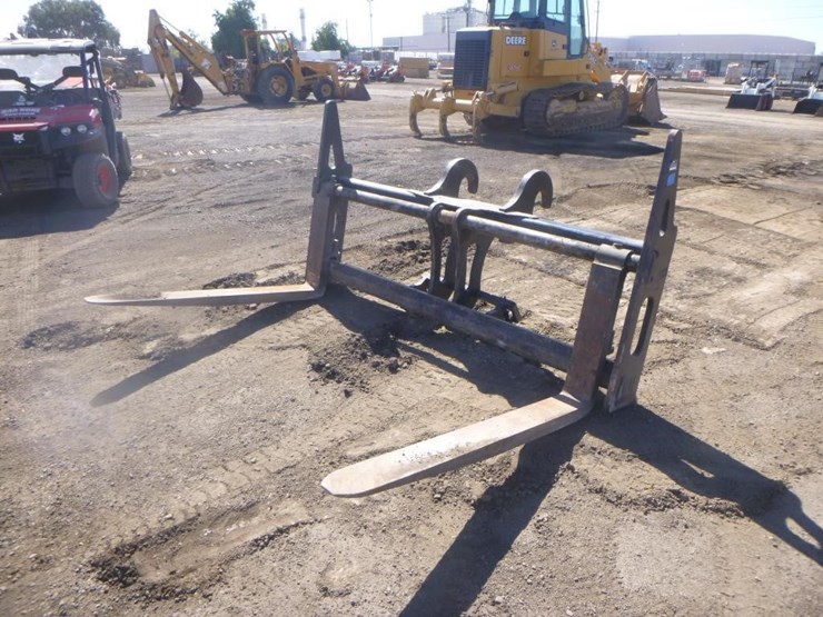 caterpillar-930m-image-1