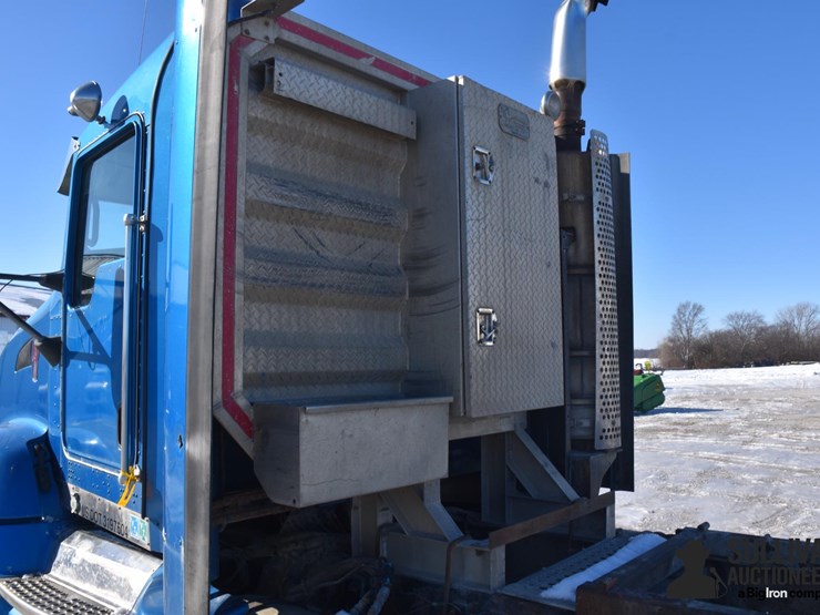 kenworth-t660-image-14