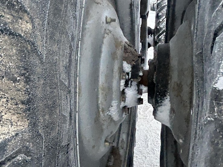 2022-case-ih-magnum-340-image-40