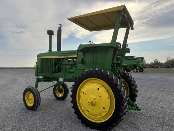 john-deere-4430-image-21