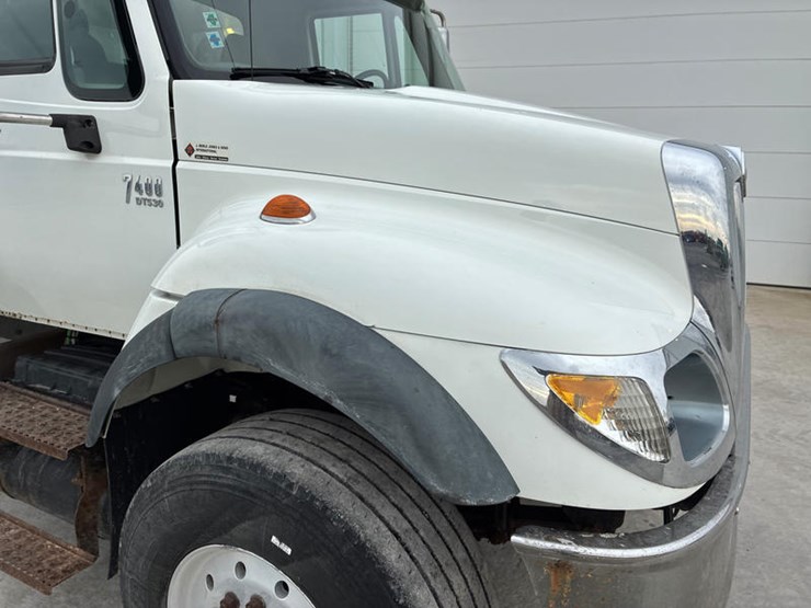 case-ih-7400-image-18