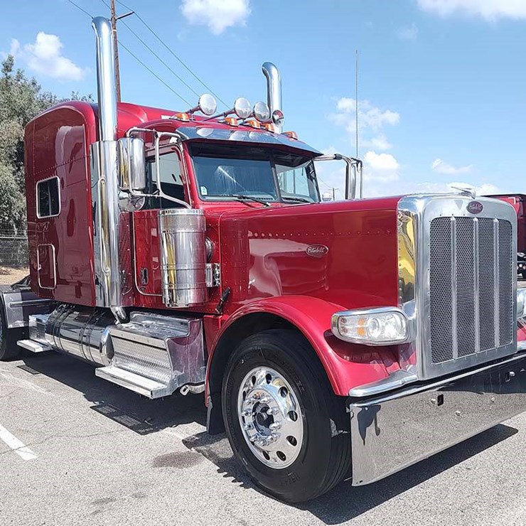 2021 PETERBILT 389
