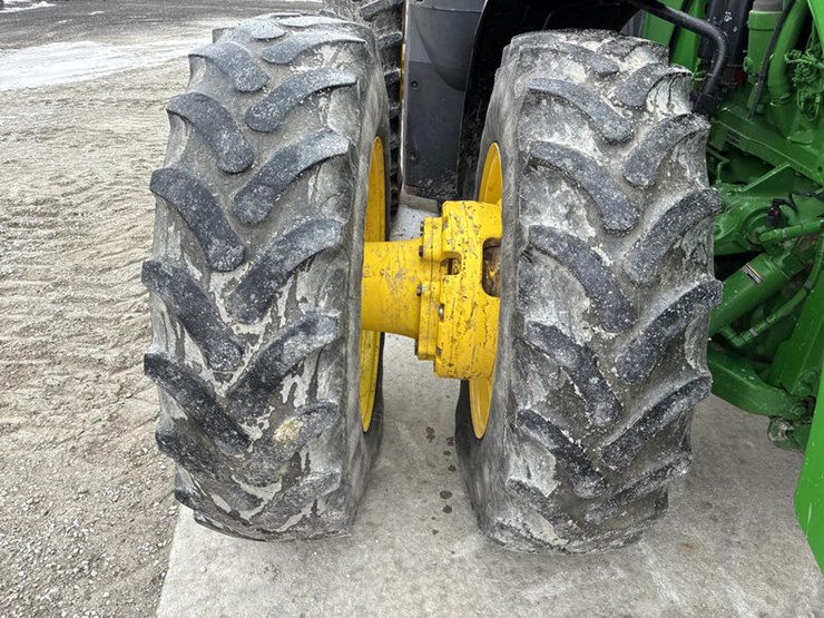 john-deere-8370r-image-44