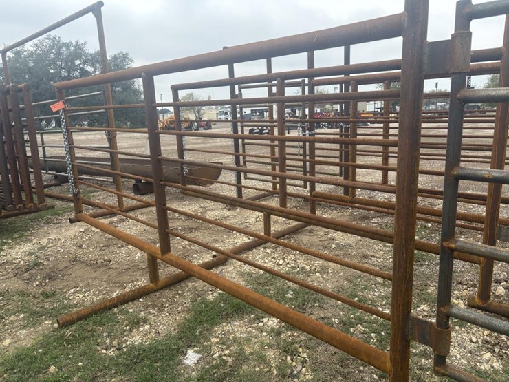 #39-•-24'-bow-gate-w/-panel-image-1