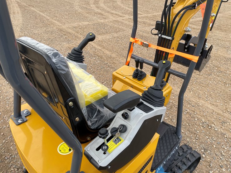 #9209-•-2025-unused-cfg-mini-excavator-image-17