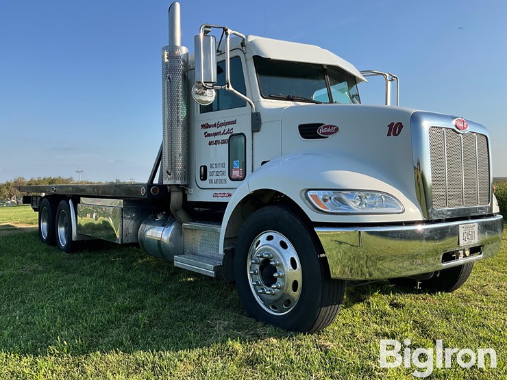 peterbilt-348-image-3