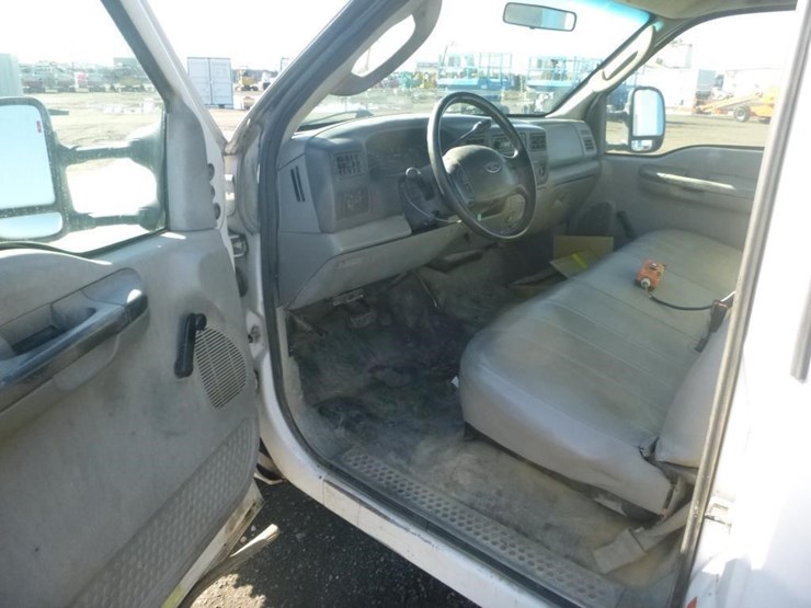 2004-ford-f350-image-10