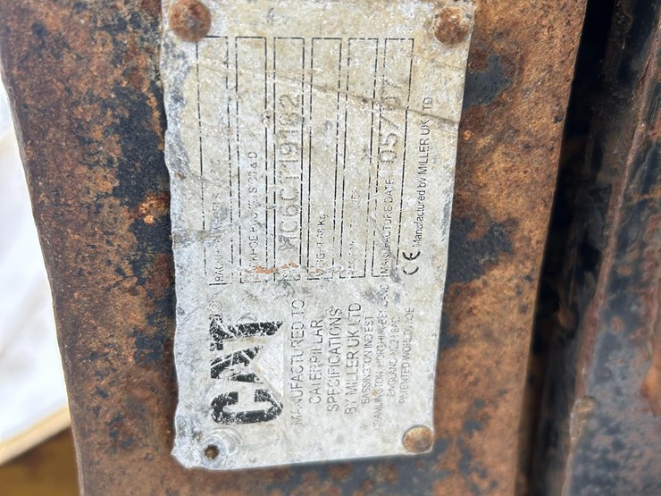 caterpillar-420e-image-84