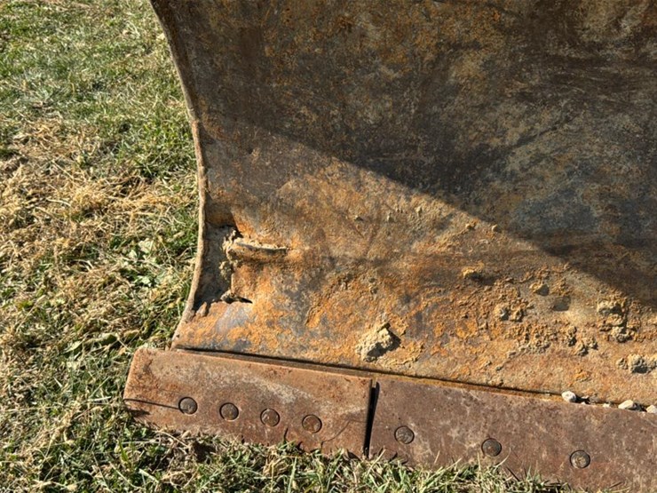 caterpillar-d4h-image-30