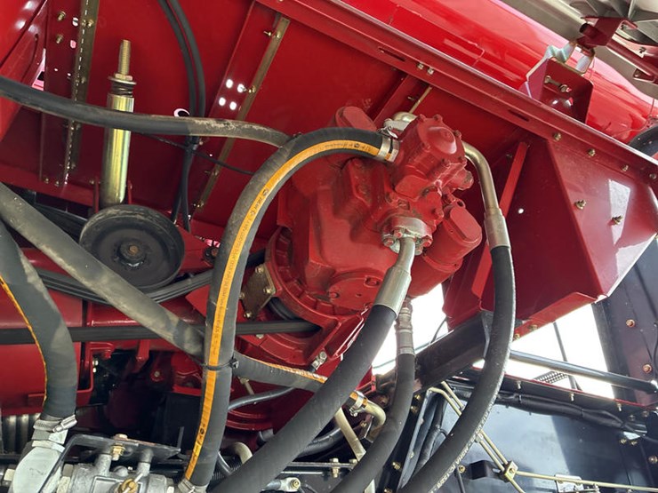 case-ih-6088-image-52