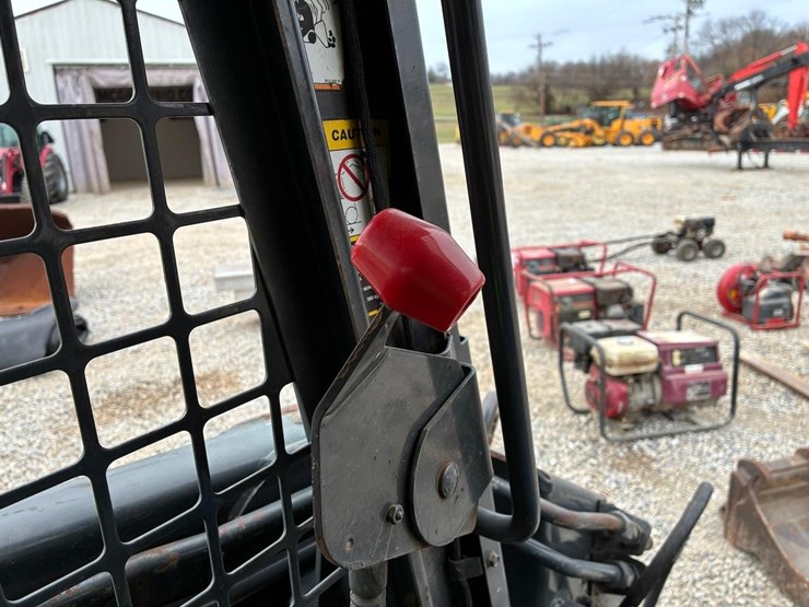 new-holland-ls180-image-18