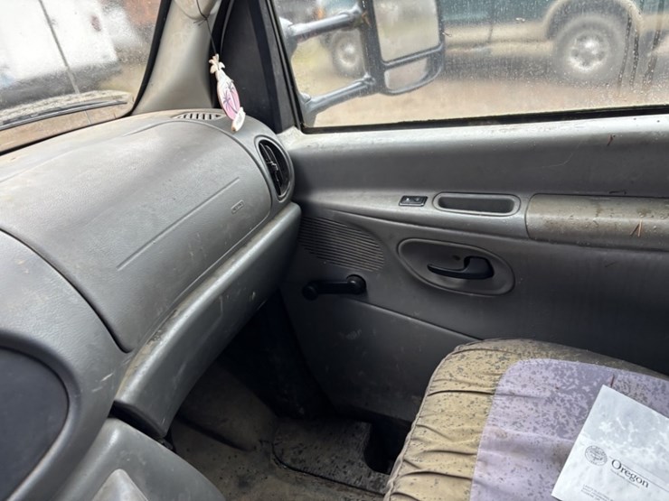 2005-ford-e450-sd-image-32