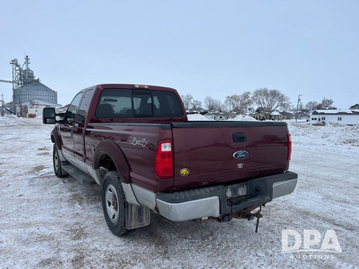 ford-f250-xlt-image-11