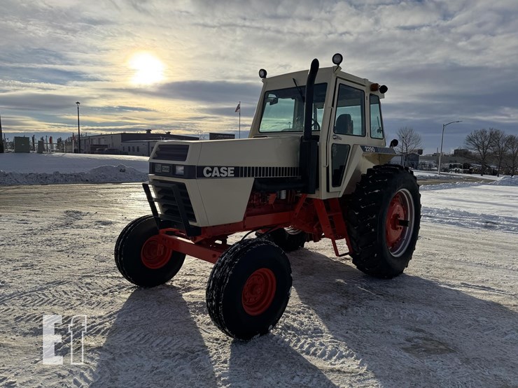 j-i-case-2290-image-2