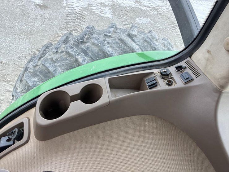 john-deere-8370r-image-77