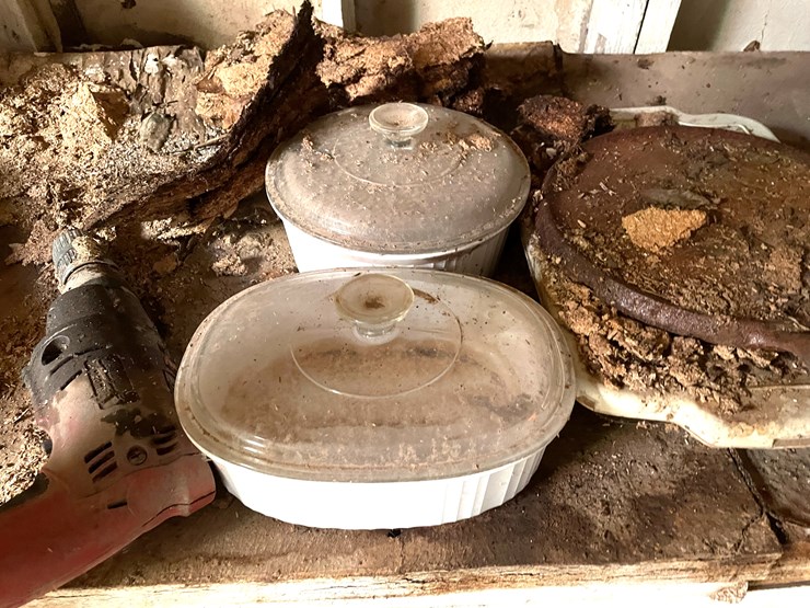 #3717-•-misc-kitchenware-and-power-tool-image-3