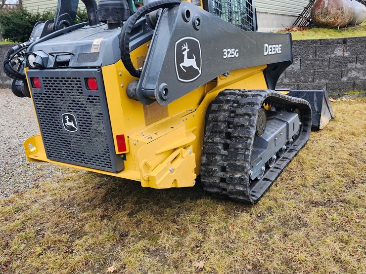deere-325g-image-2