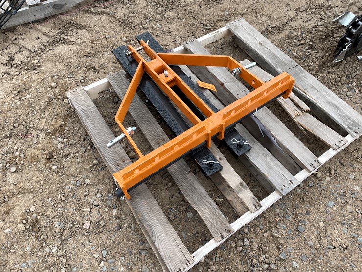 #2082-•-unused-2025-wolverine-foldable-pallet-forks-image-2
