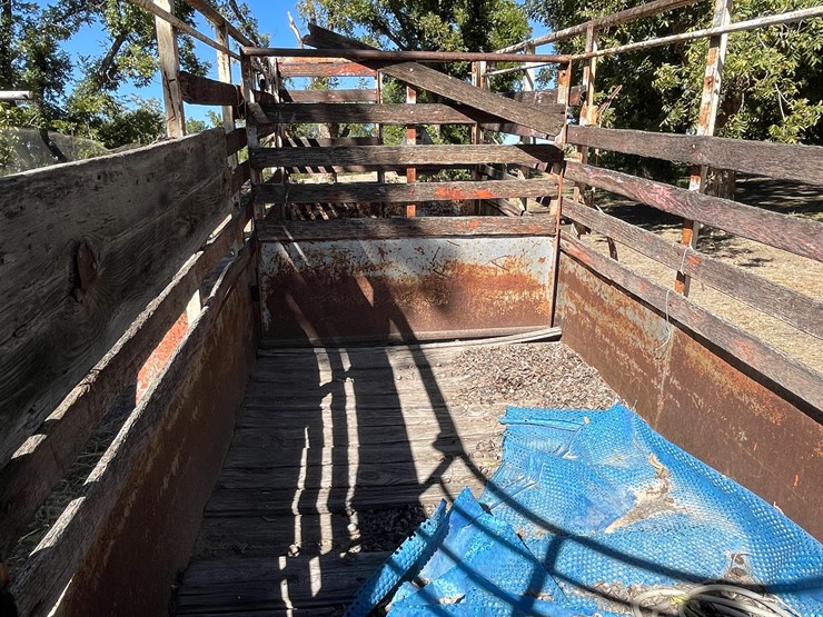 #3671-•-horse/cattle-tandem-axle-trailer-(no-title)-image-41