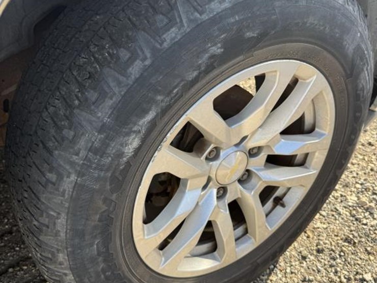 2000-chevrolet-1500-image-13