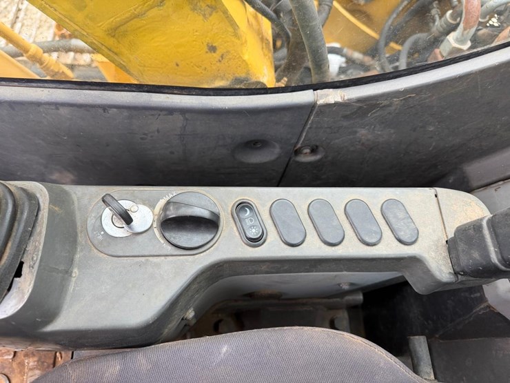 komatsu-pc70-image-27