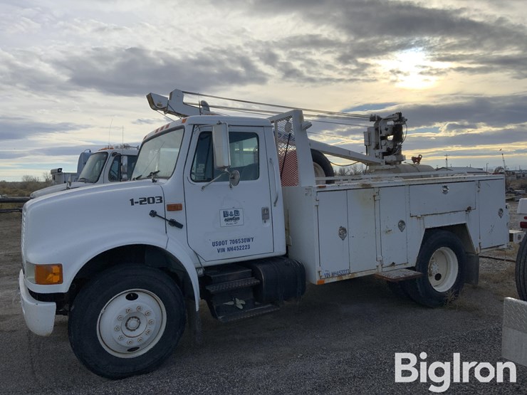 international-4900-image-8