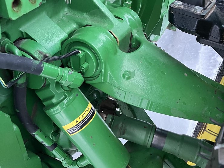 2010-john-deere-8295r-image-42