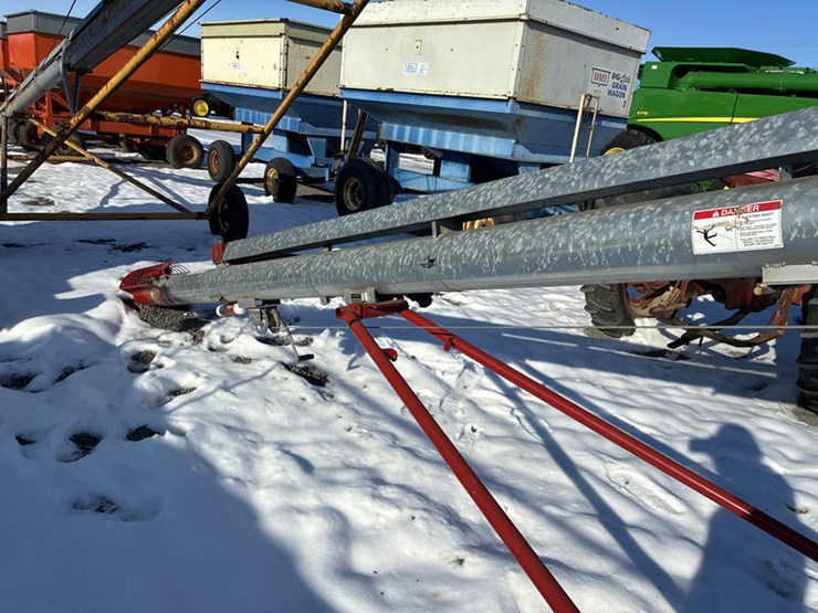 hutchinson-8x33-image-19