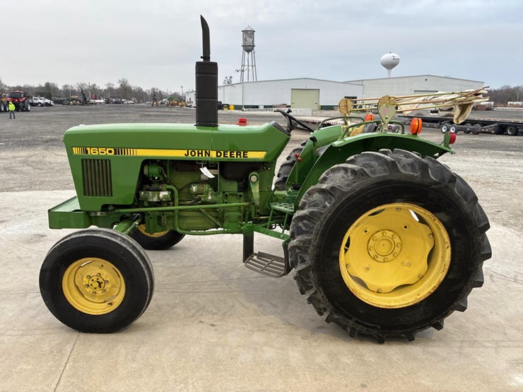 john-deere-1650-image-6