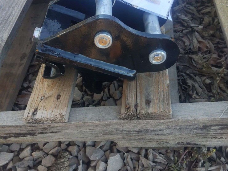 unused-tpm-mini-excavator-quick-hitch-image-3