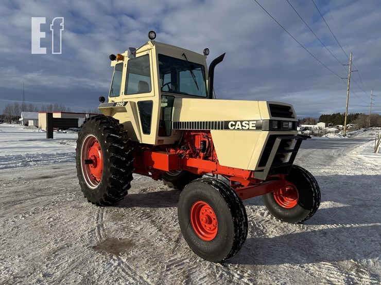 j-i-case-2290-image-1