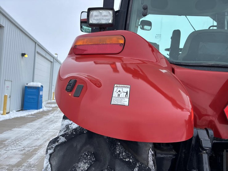 case-ih-magnum-190-image-27