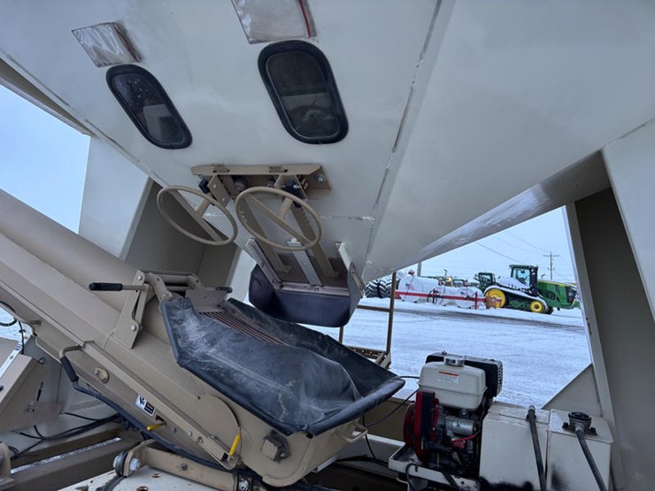 2010-unverferth-3750-image-15