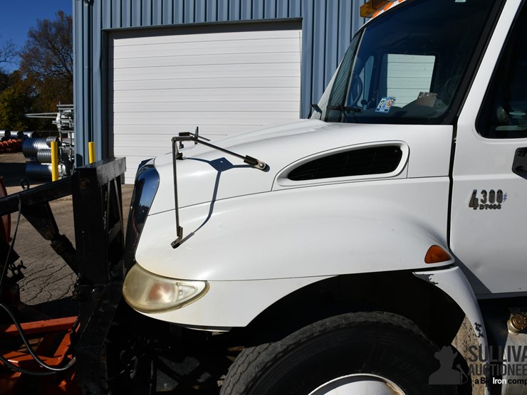 international-durastar-4300-image-17