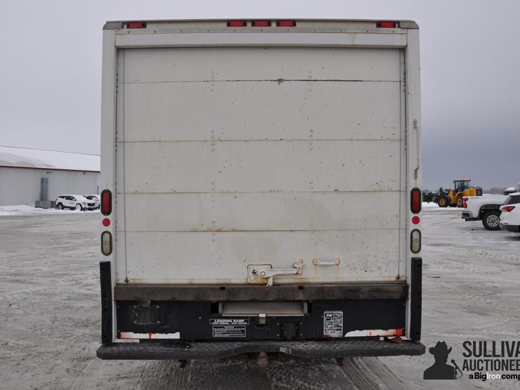 2006-ford-e350-image-6