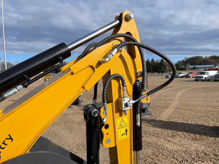 #9214-•-2025-unused-cfg-mini-excavator-image-7