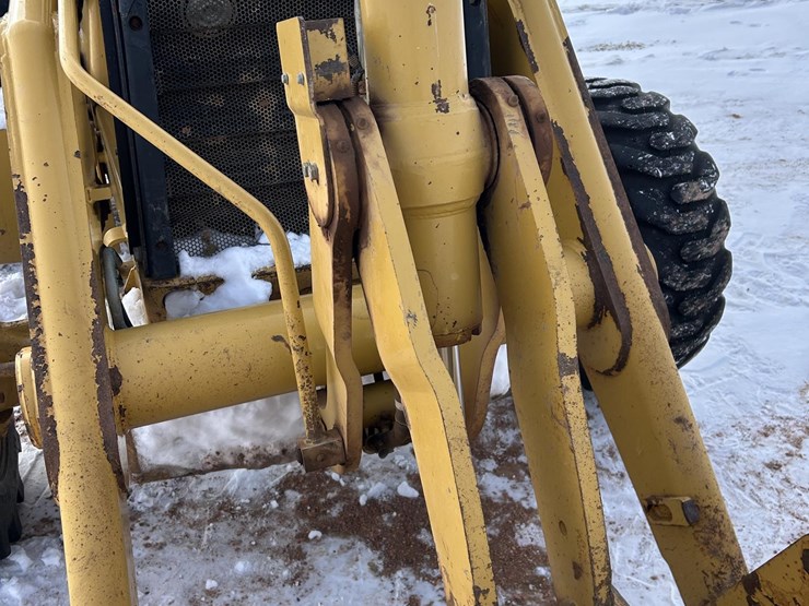 caterpillar-420d-image-95