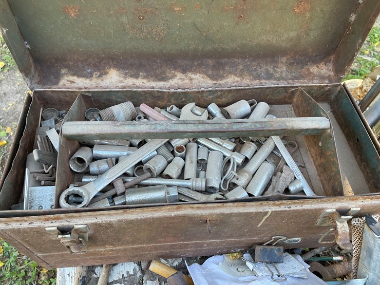 #3703-•-lot-of-misc-tools,-hardware-and-table-image-9