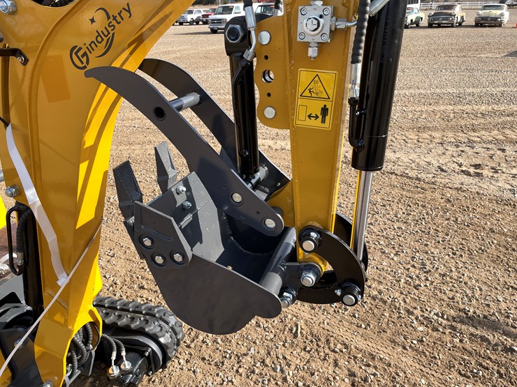 #9213-•-2025-unused-cfg-mini-excavator-image-5