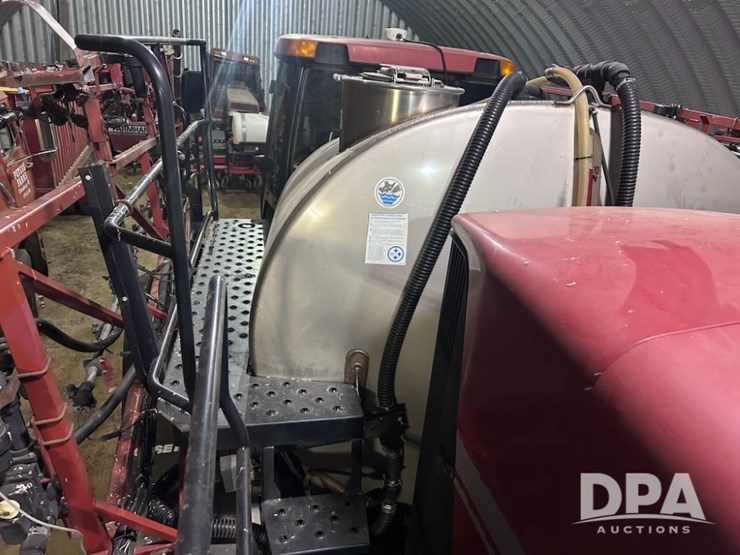 case-ih-patriot-3330-image-26