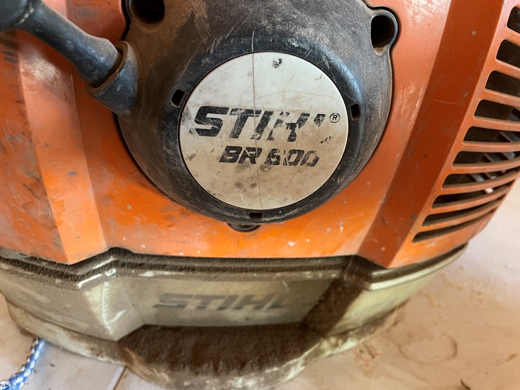 #3686-•-(2)-stihl-leaf-blowers-image-4