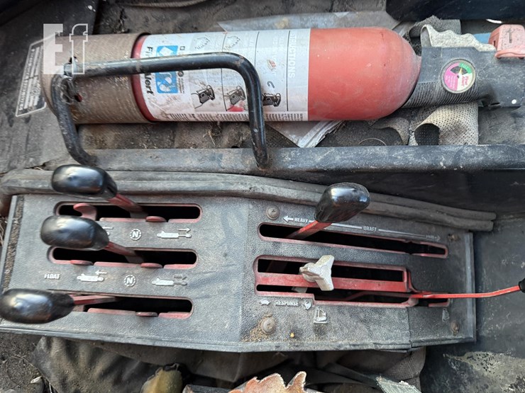 international-1086-image-25