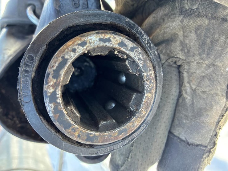 hutchinson-8x33-image-7