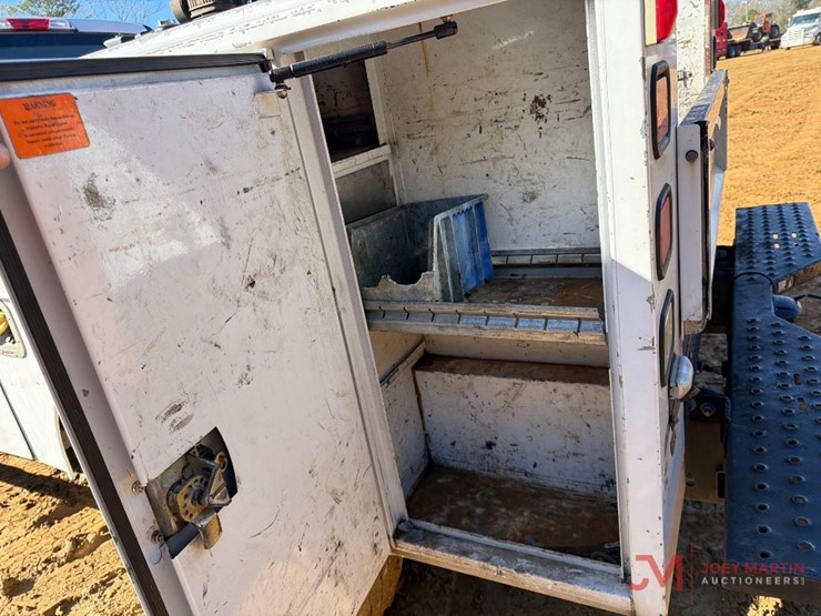 ford-f250-xl-image-11