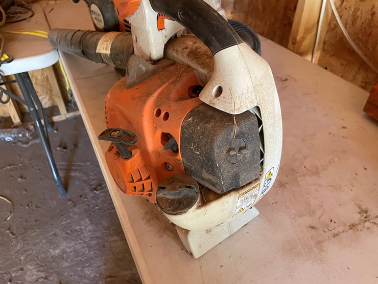 #3686-•-(2)-stihl-leaf-blowers-image-5