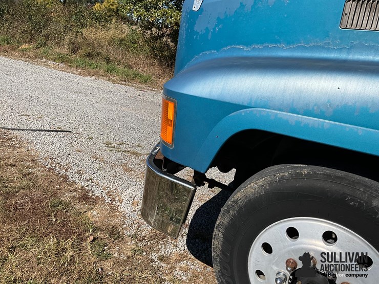 1998-mack-ch613-image-12